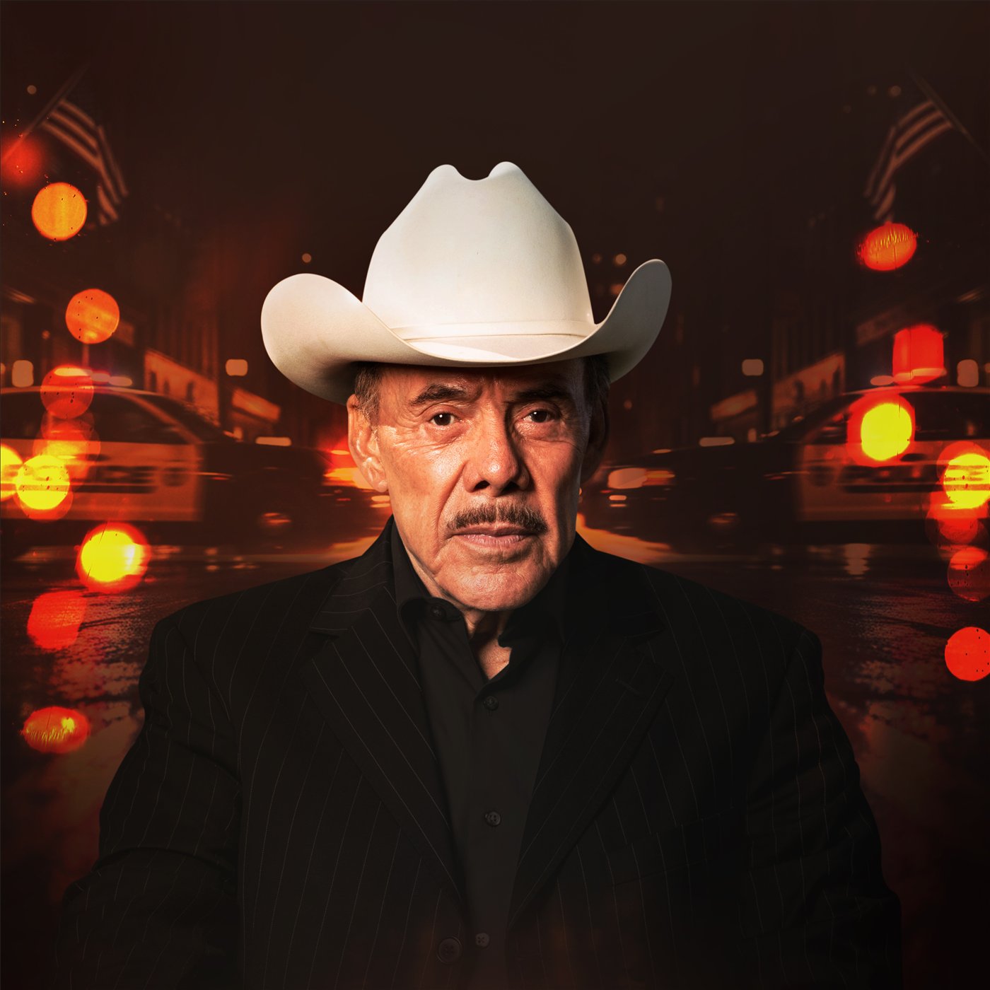 Retrato editorial de Pedro Rivera con sombrero blanco